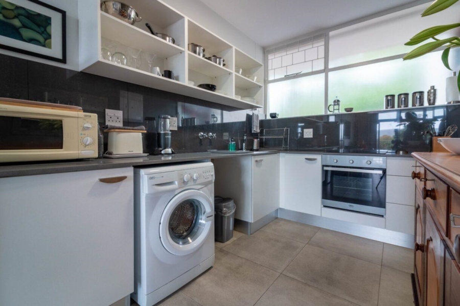 1 Bedroom Property for Sale in Green Point Western Cape